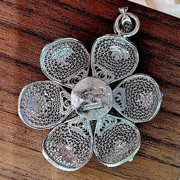 Vintage Designer Filigree 3-D Flower Pendant Solid 925 Sterling Silver w/ stones - Picture 5 of 13